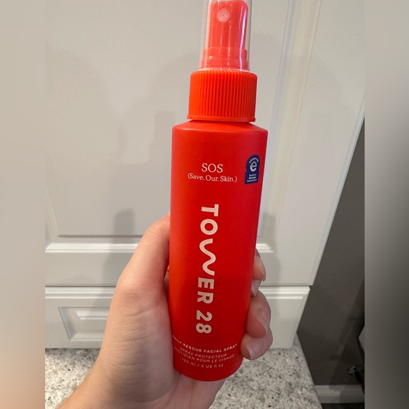 Tower 28 Daily S.O.S Facial Spray - Picture 4 of 4